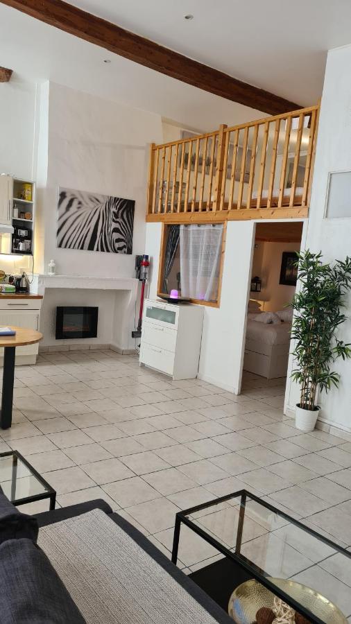 La Loge Du Vieux Bed & Breakfast 2*