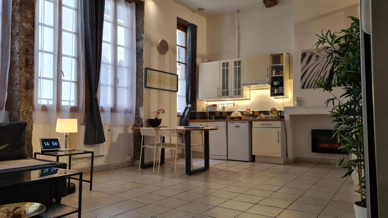 La Loge Du Vieux Bed & Breakfast 2*