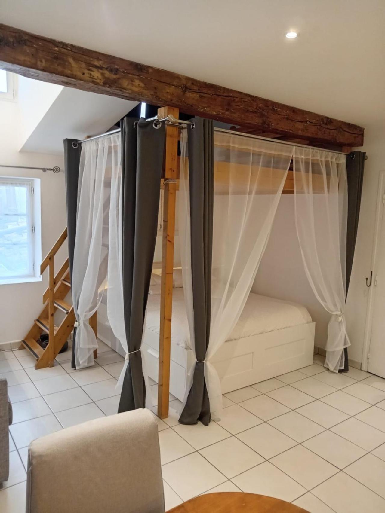 Bed & Breakfast La Loge Du Vieux Lyon